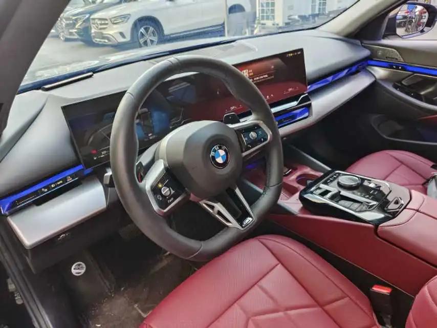 BMW 5 Series 2025 Model 530Li 48V 2.0T Luxury Line M Sport Package Automatic 2