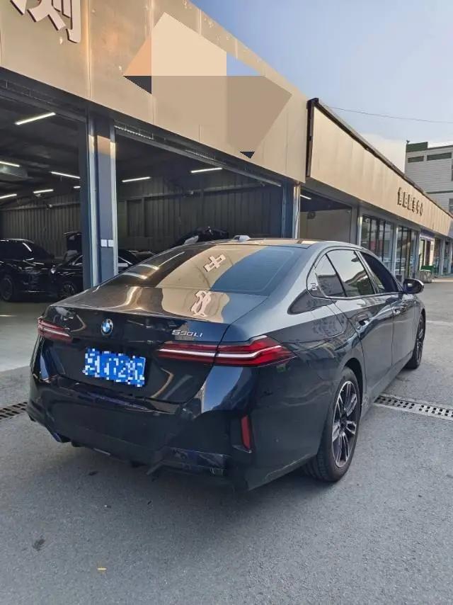 BMW 5 Series 2025 Model 530Li 48V 2.0T Luxury Line M Sport Package Automatic 4