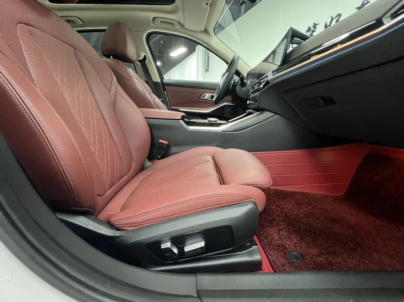 BMW 3 Series 2023 model 320Li M Sport Package 17