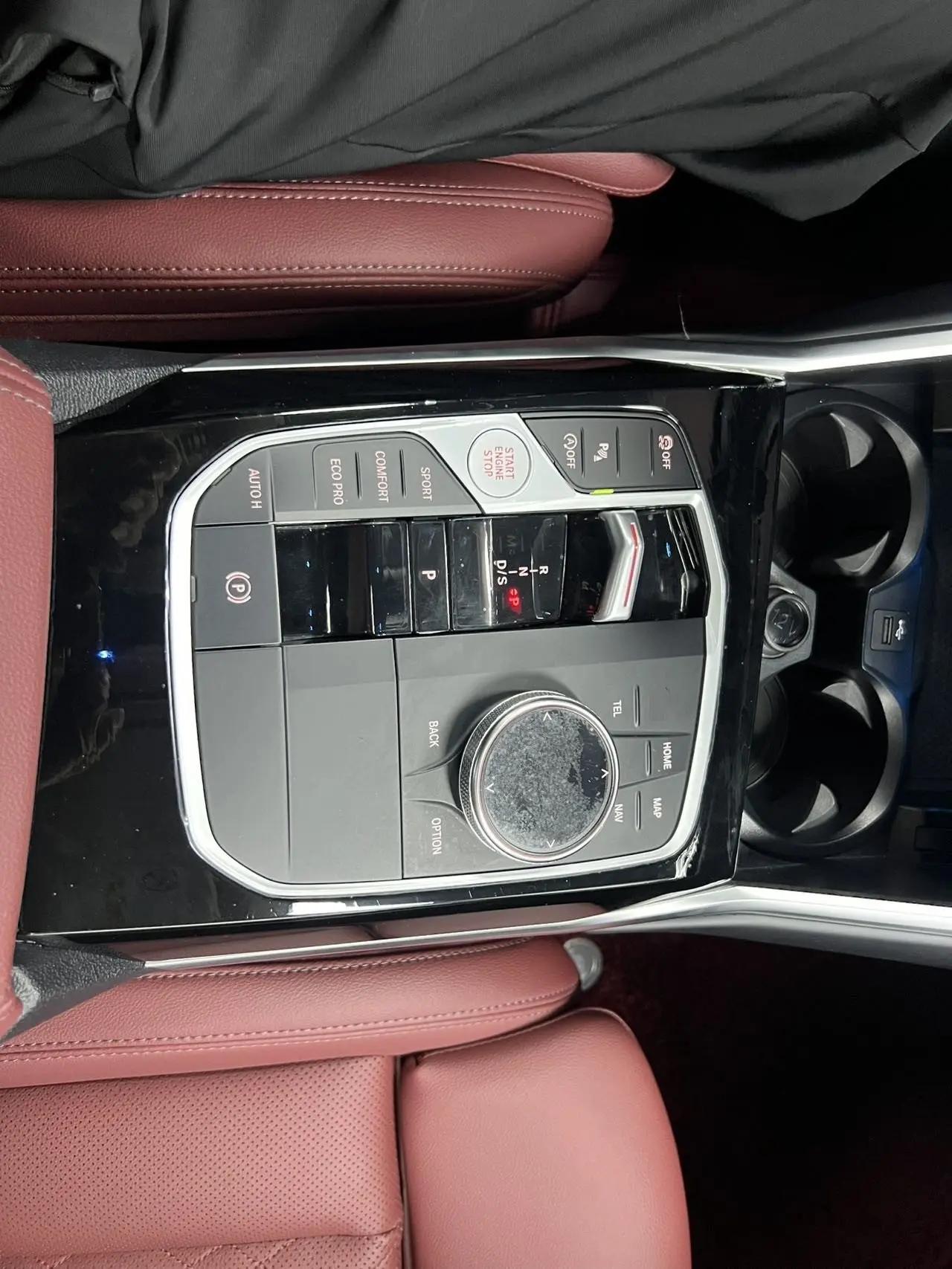 BMW 3 Series 2023 model 320Li M Sport Package 21