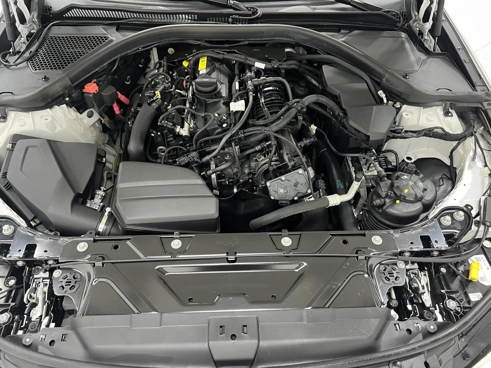 BMW 3 Series 2023 model 320Li M Sport Package 9