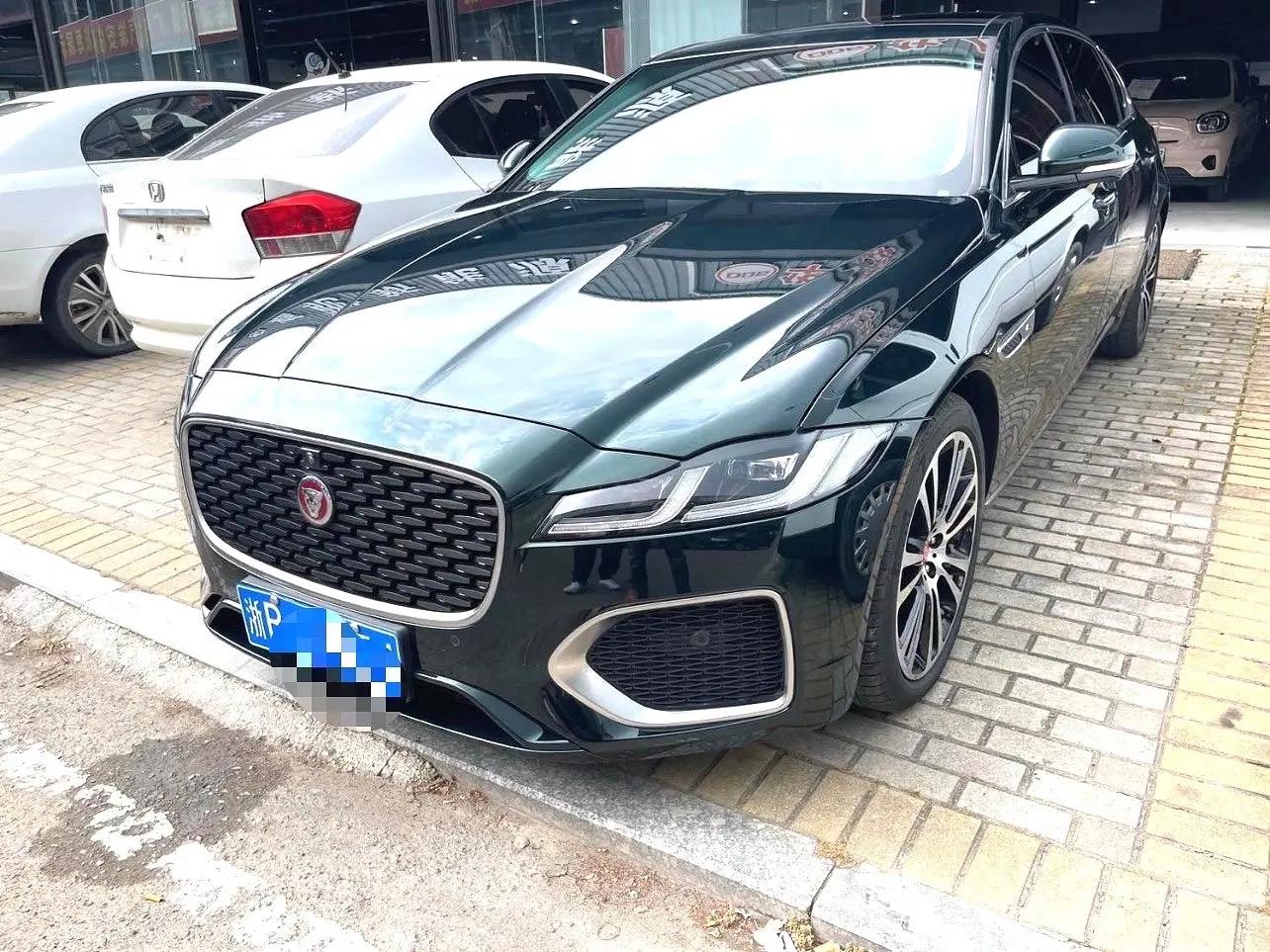 Open image lightbox: Jaguar 2025 XFL 2.0T P 12500.00g Drive Enjoy Deluxe Edition Automatic Gear