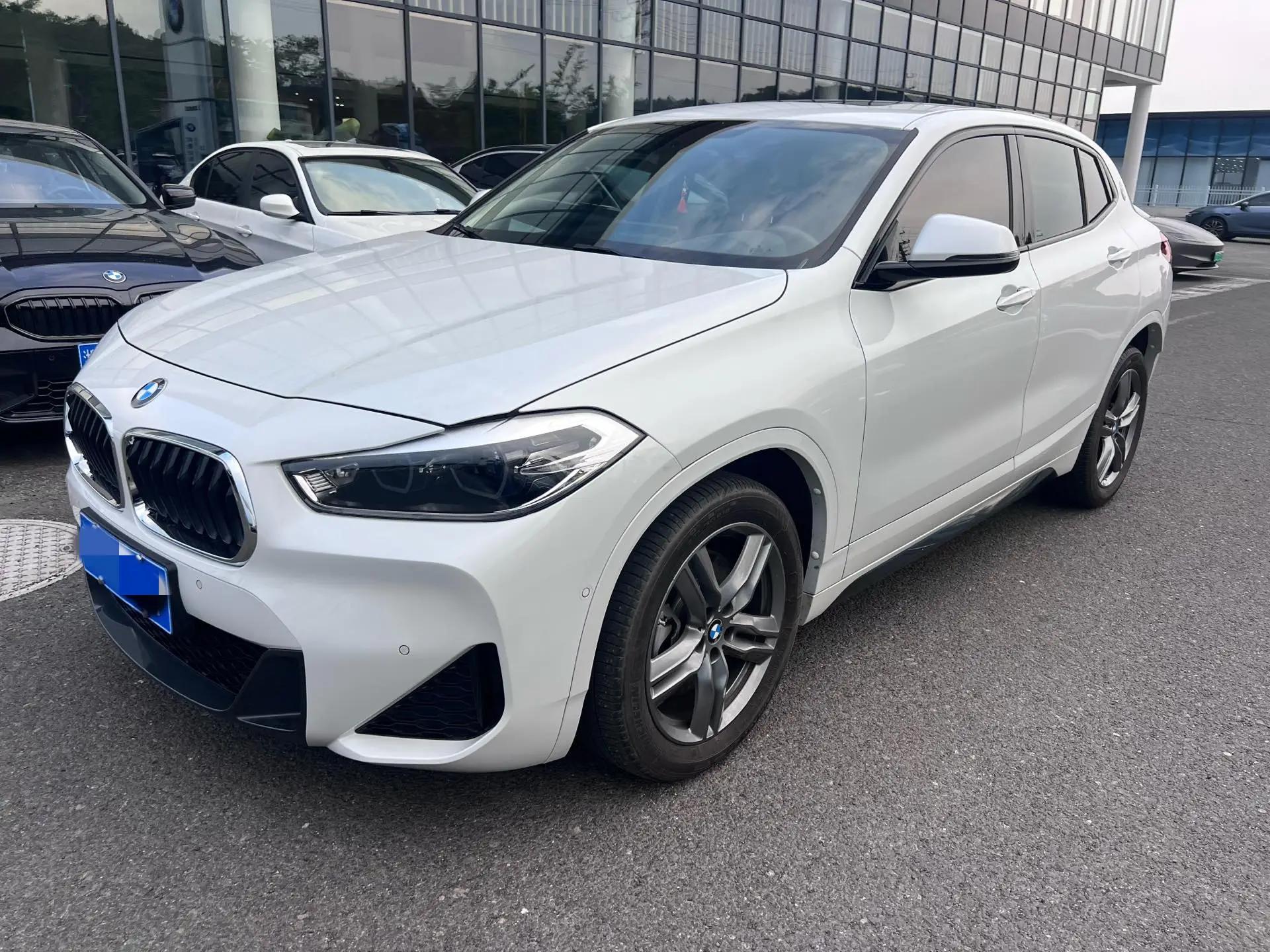 BMW X2 2022 sDrive25i M off-road set