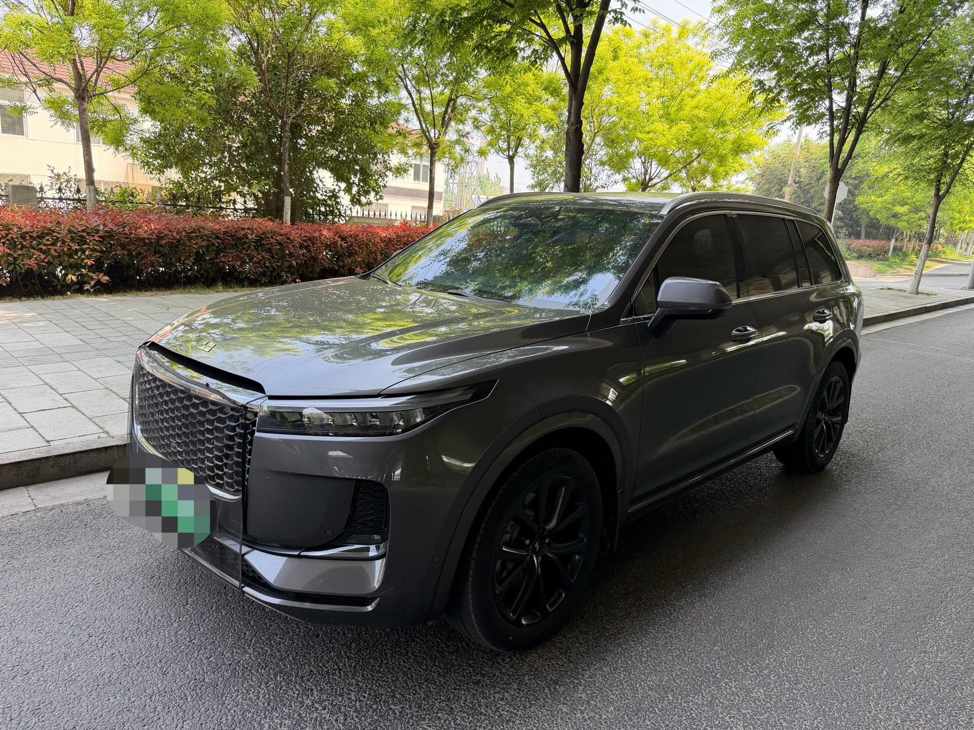 Li ONE 2021 extended 6-seat version