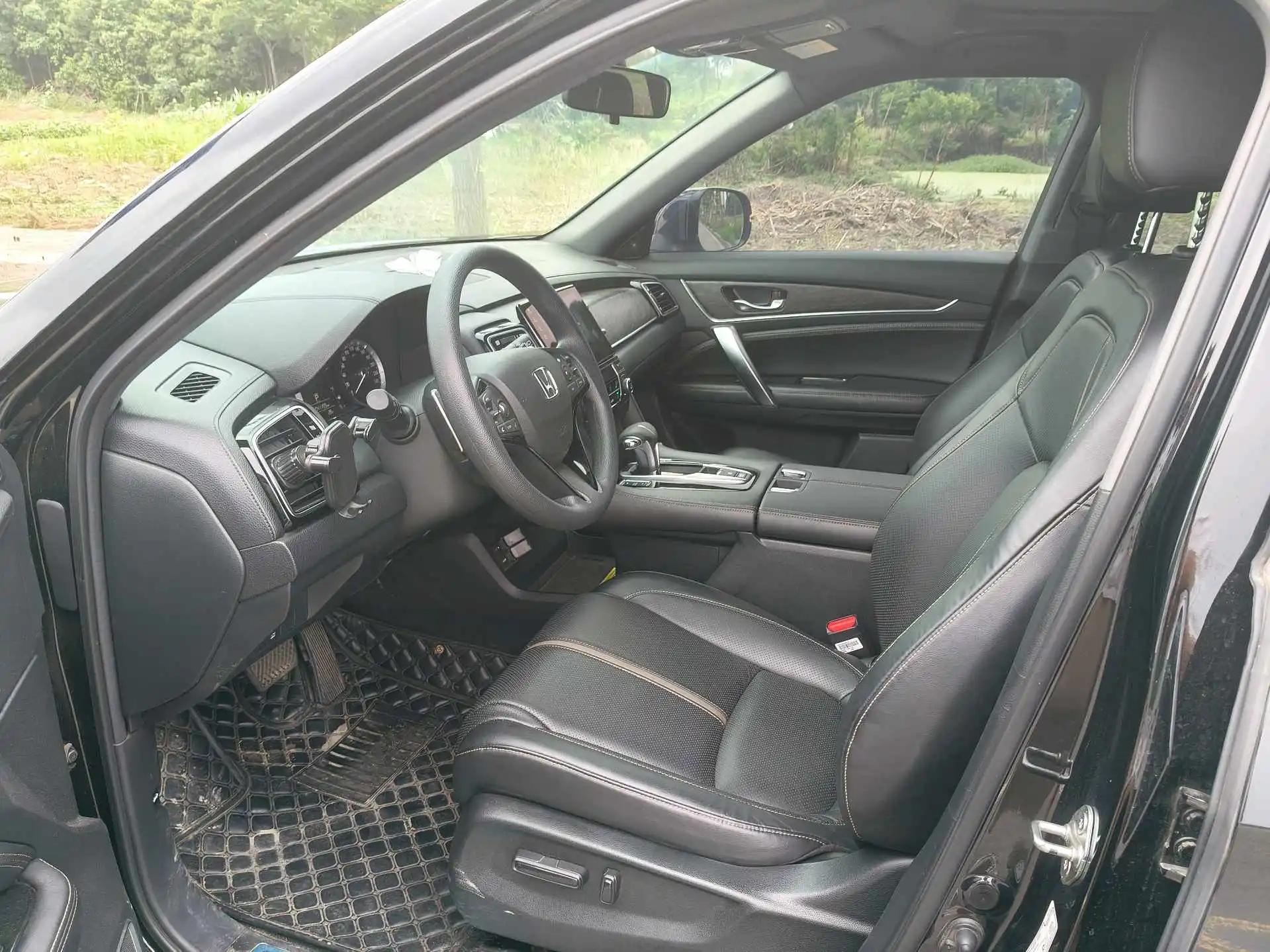 Honda UR-V 2020 240TURBO Two-Drive Pleasure Edition 4