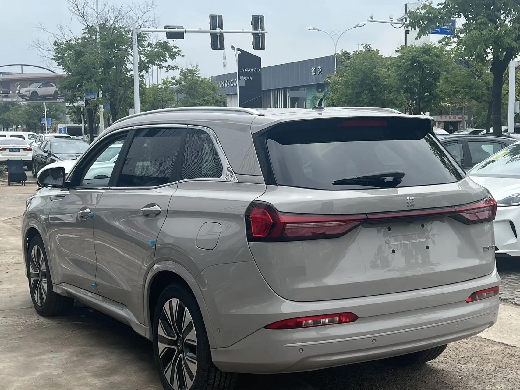 LanDian 2026 LanDian E5 PLUS 1.5 Stepless 230km Long Endurance Ultra5 Automatic Transmission 6