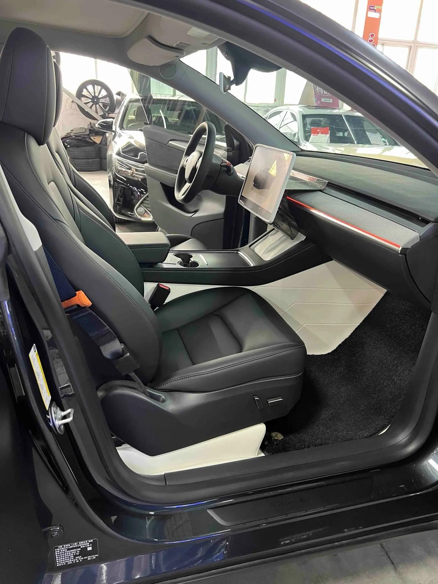 Model Y 2024 rear-wheel drive version 11