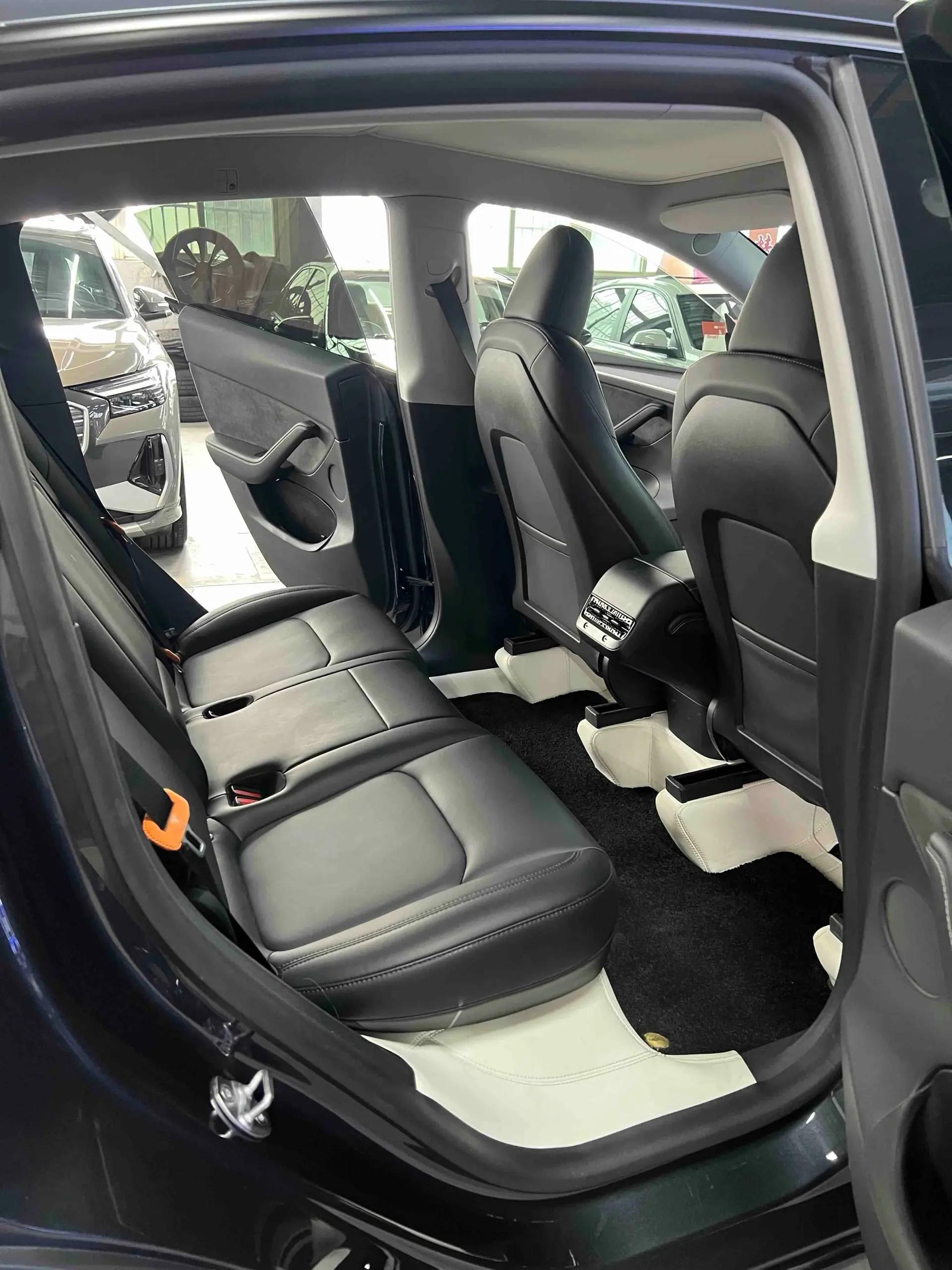 Model Y 2024 rear-wheel drive version 12