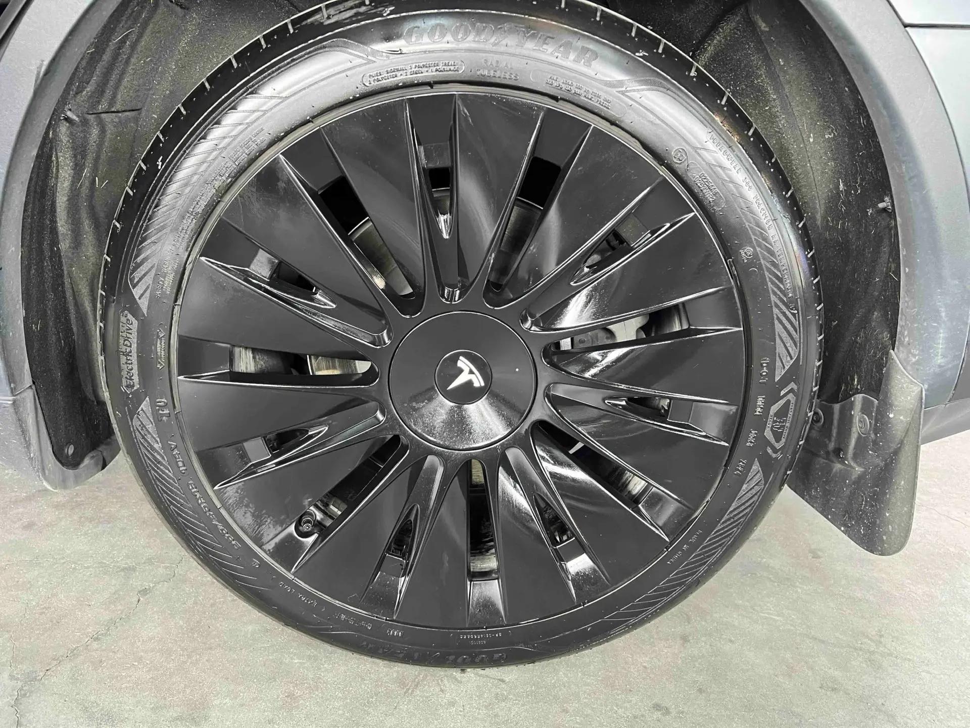Model Y 2024 rear-wheel drive version 15