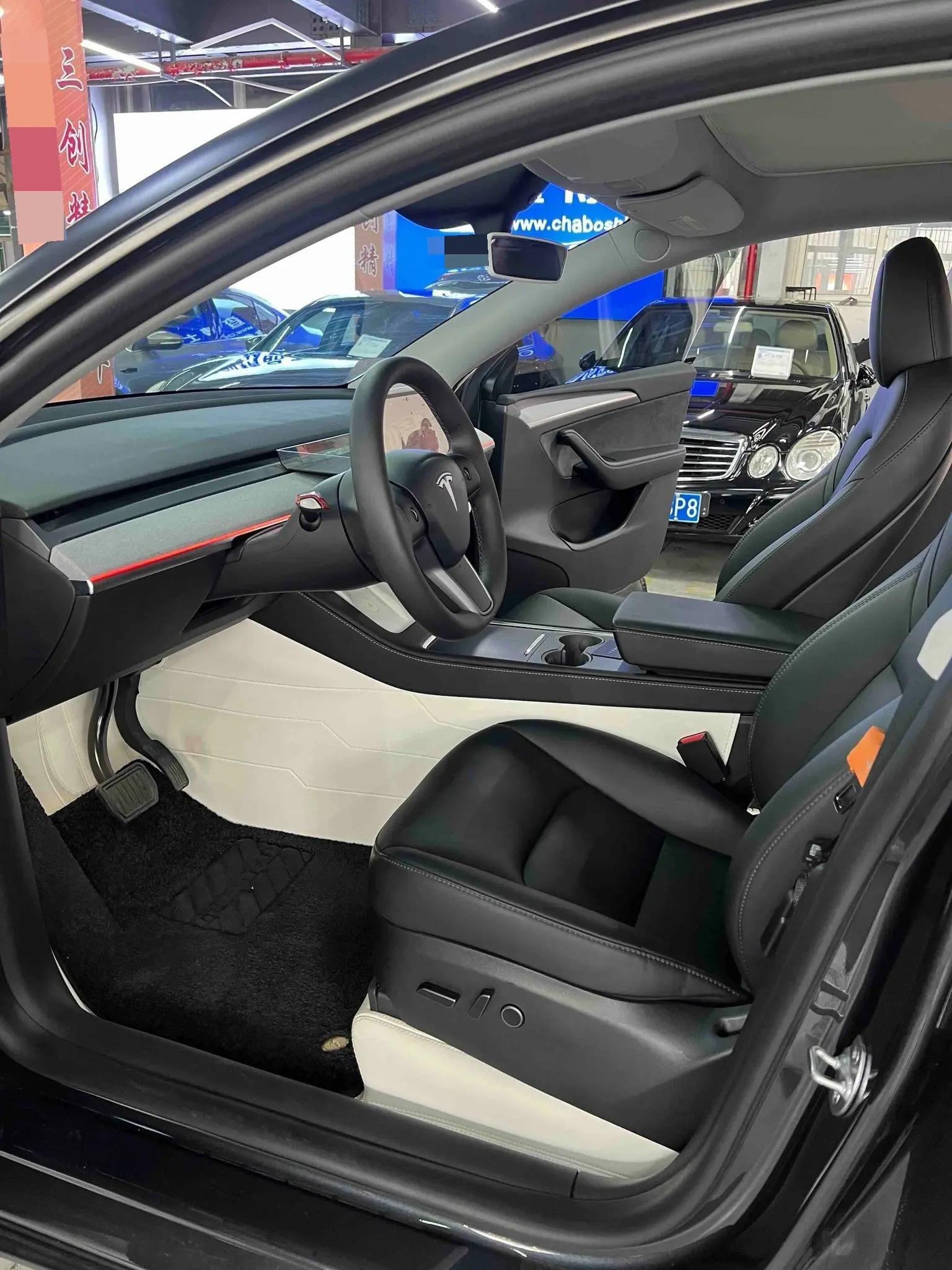 Model Y 2024 rear-wheel drive version 9