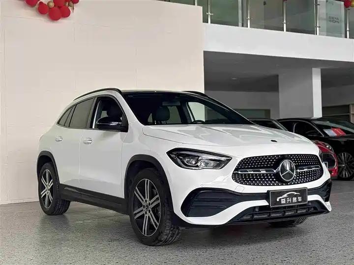 Mercedes Benz GLA 2022 GLA 220 4MATIC 3