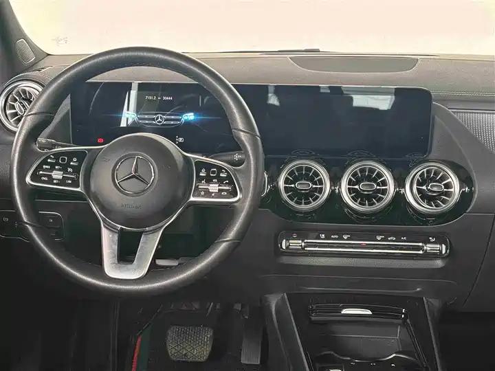 Mercedes Benz GLA 2022 GLA 220 4MATIC 4