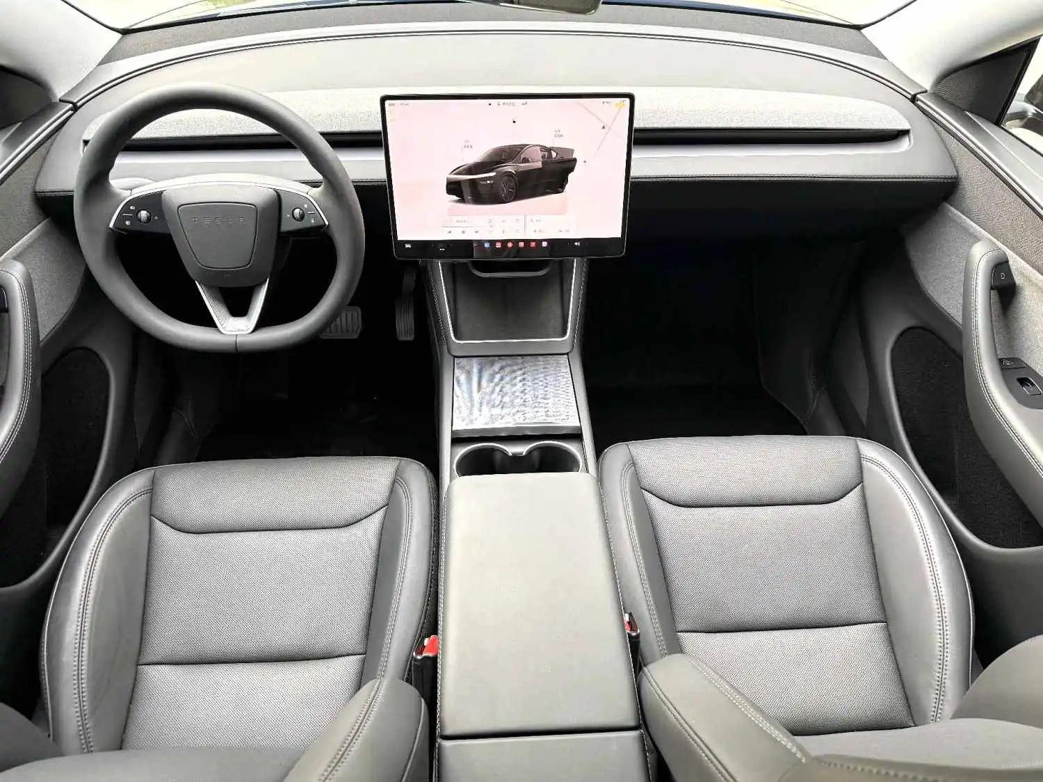 Tesla 2025 Model Y Rear-Wheel Drive Automatic 11