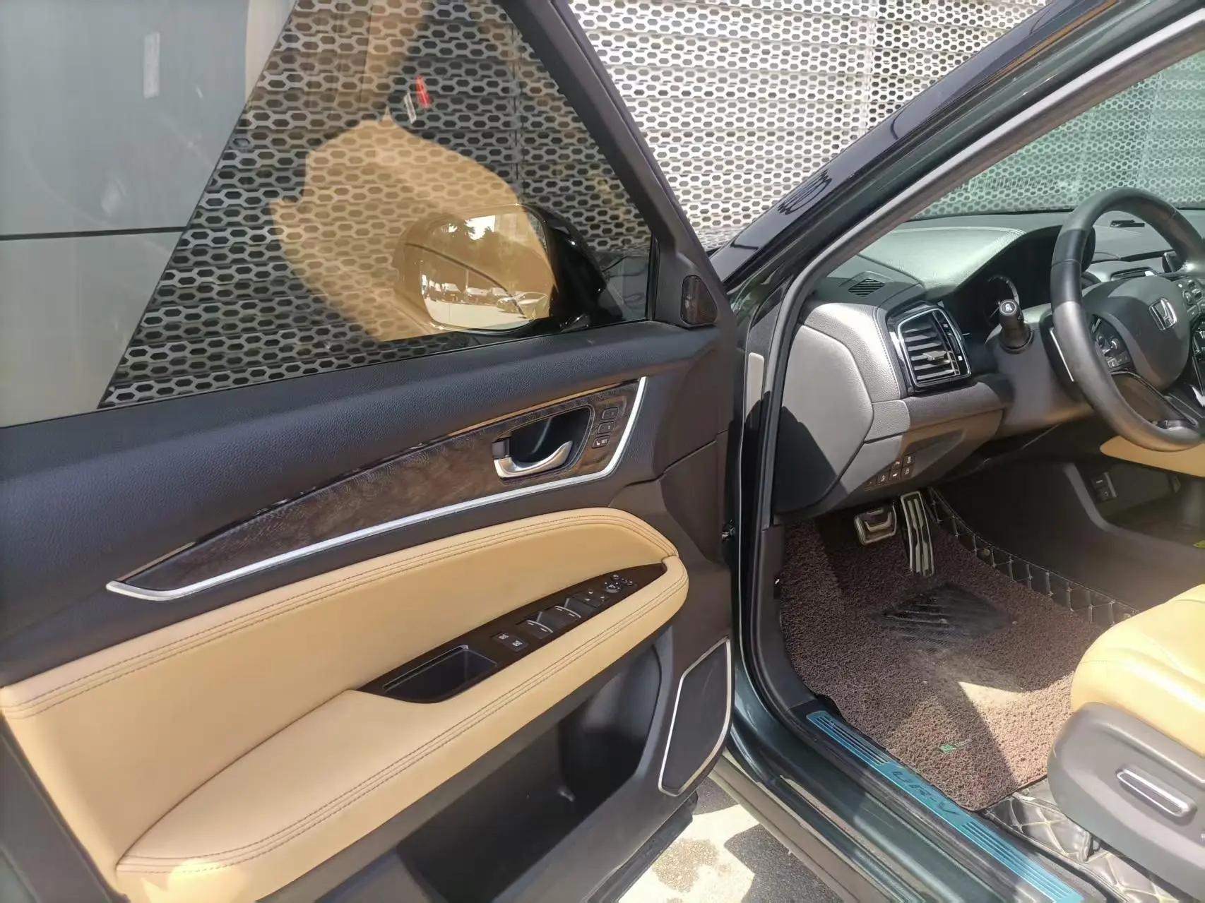 Honda UR-V 2020 370TURBO All-Wheel Drive Prestige Edition 16