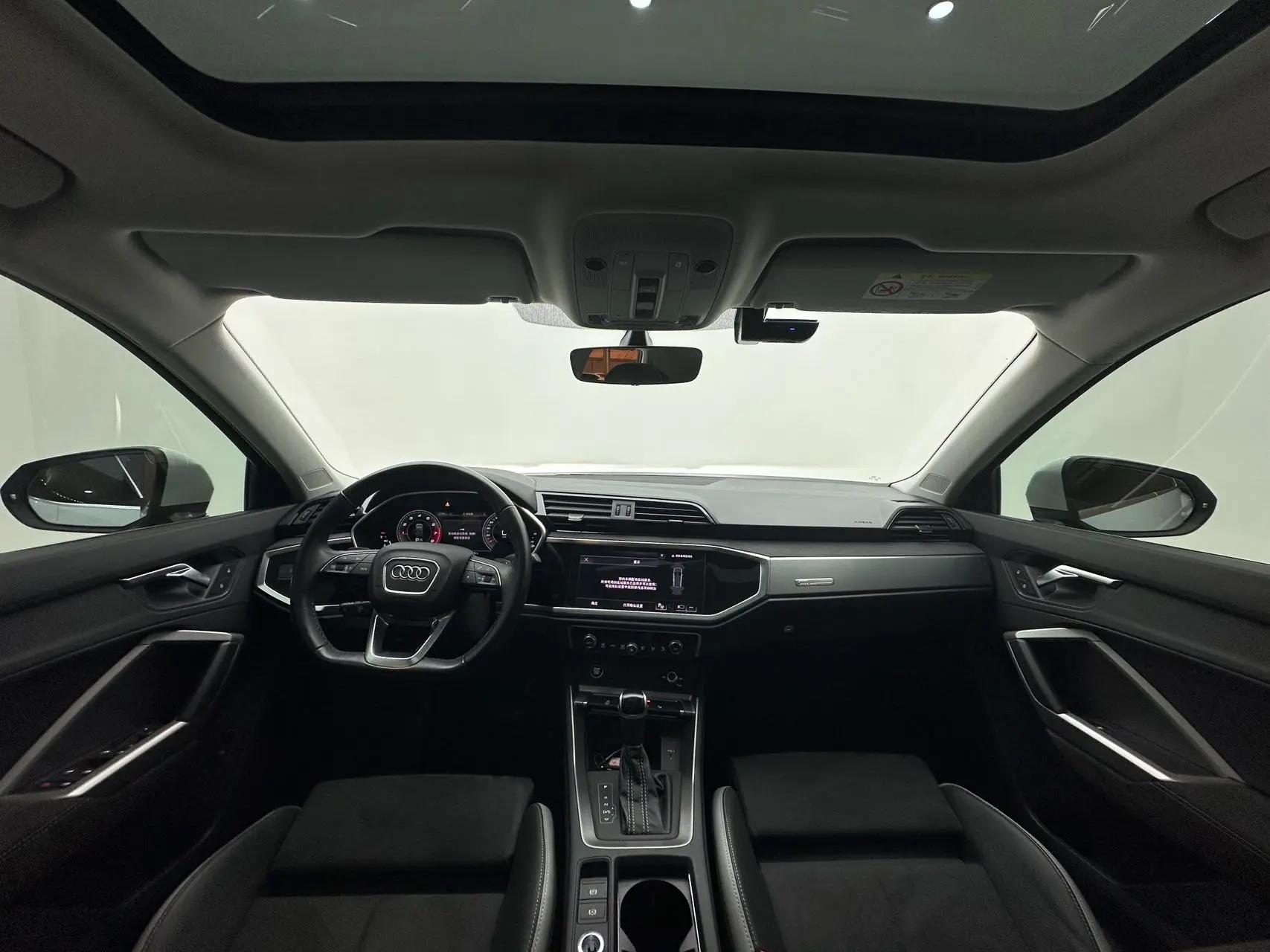 Audi 2023 Q3 1.4TFSI 35TFSI Stylish Dynamic Edition Automatic 18