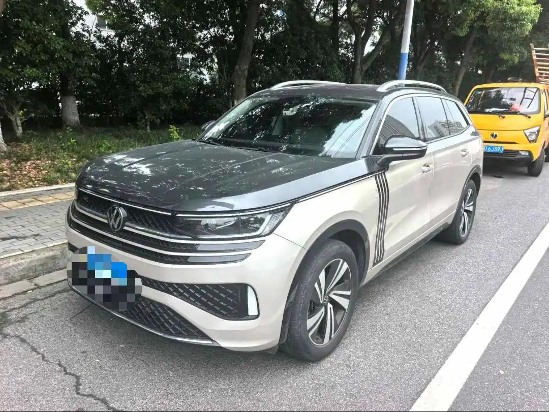 Volkswagen 2024 model tour R-Line 2.0TSI 380TSI four-wheel drive parade version automatic gear