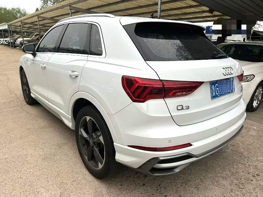 Audi Q3 2021 35 TFSI Enterprising Dynamic 3
