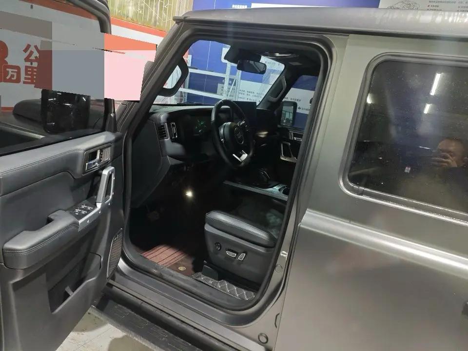 212 2024 T01 2.0T Explorer Automatic 5