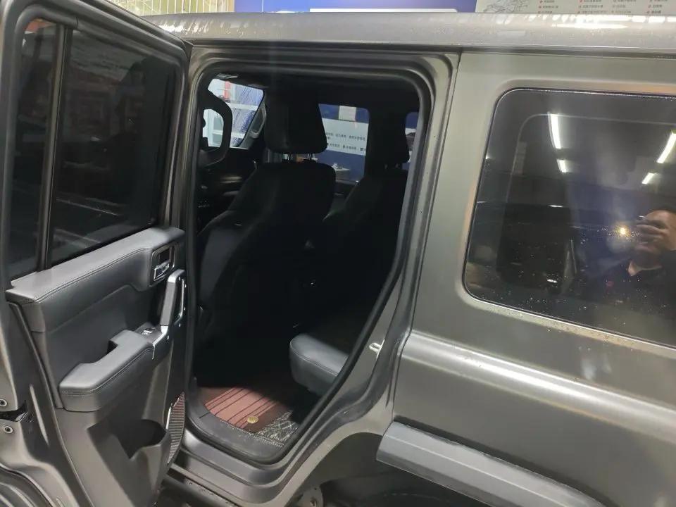 212 2024 T01 2.0T Explorer Automatic 7