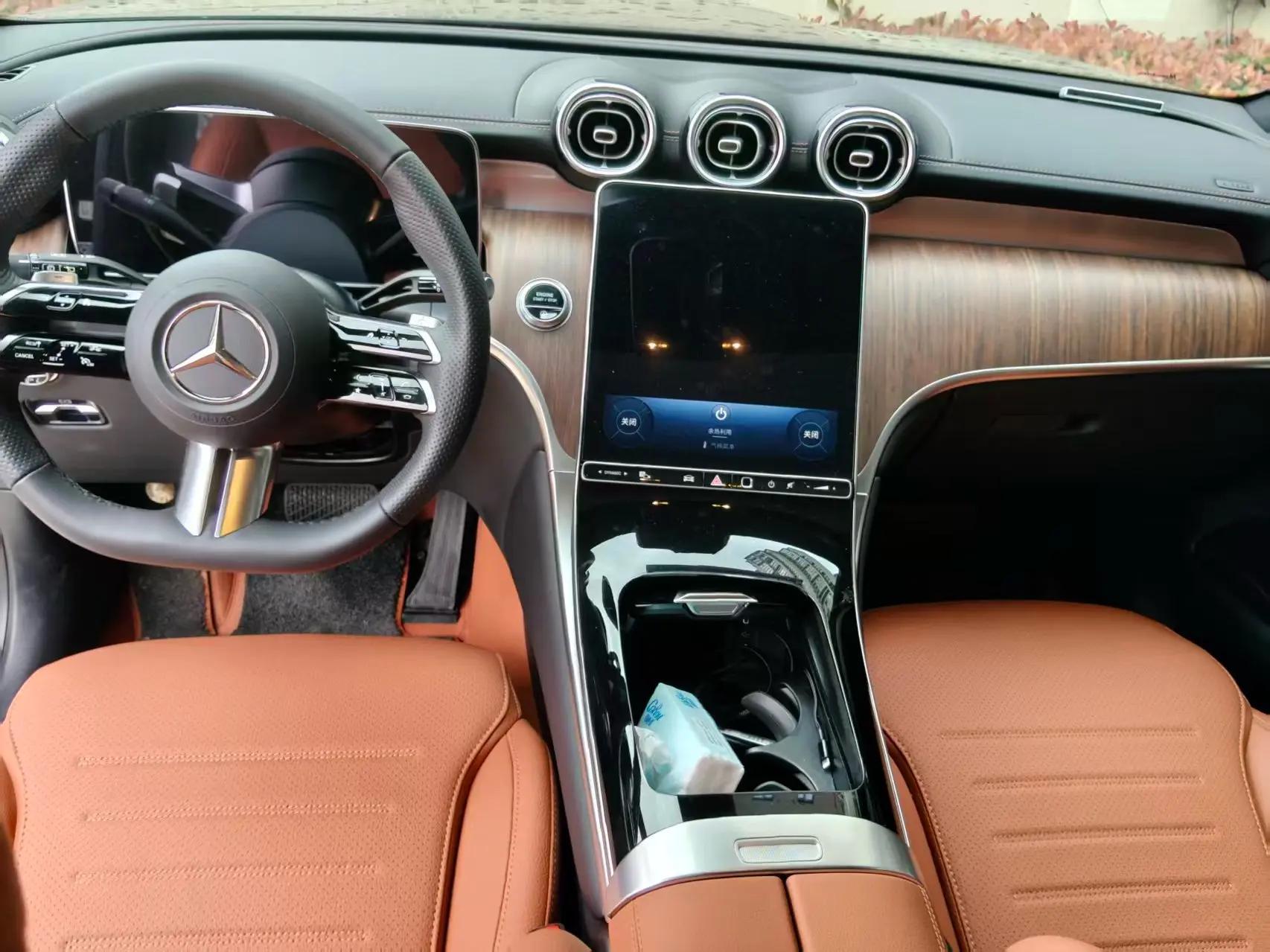 Mercedes Benz 2025 GLC 300 L 4MATIC 48V 2.0T dynamic 5-seat automatic gear 6