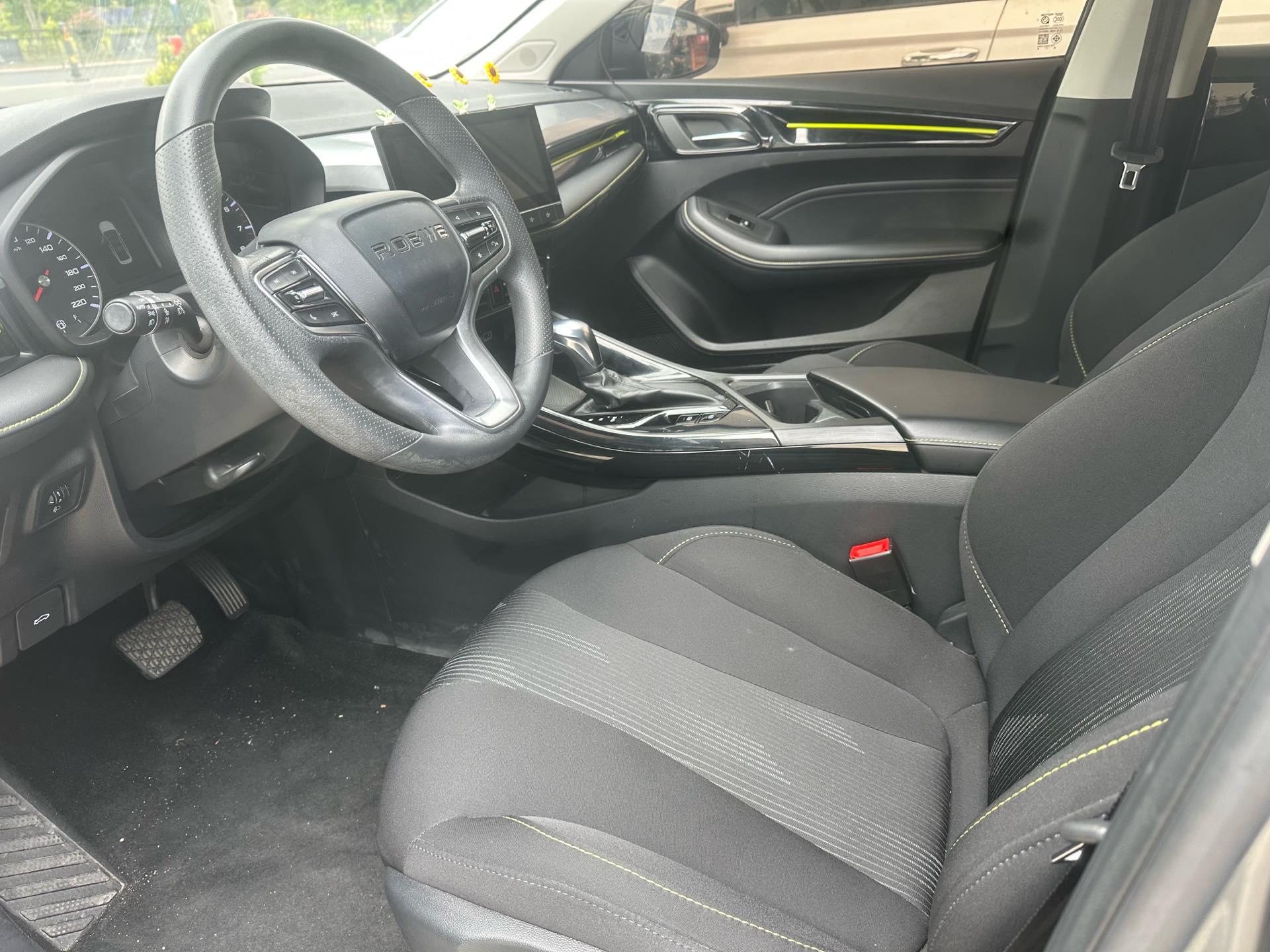 Roewe i5 2021 1.5L CVT Platinum Edition 4
