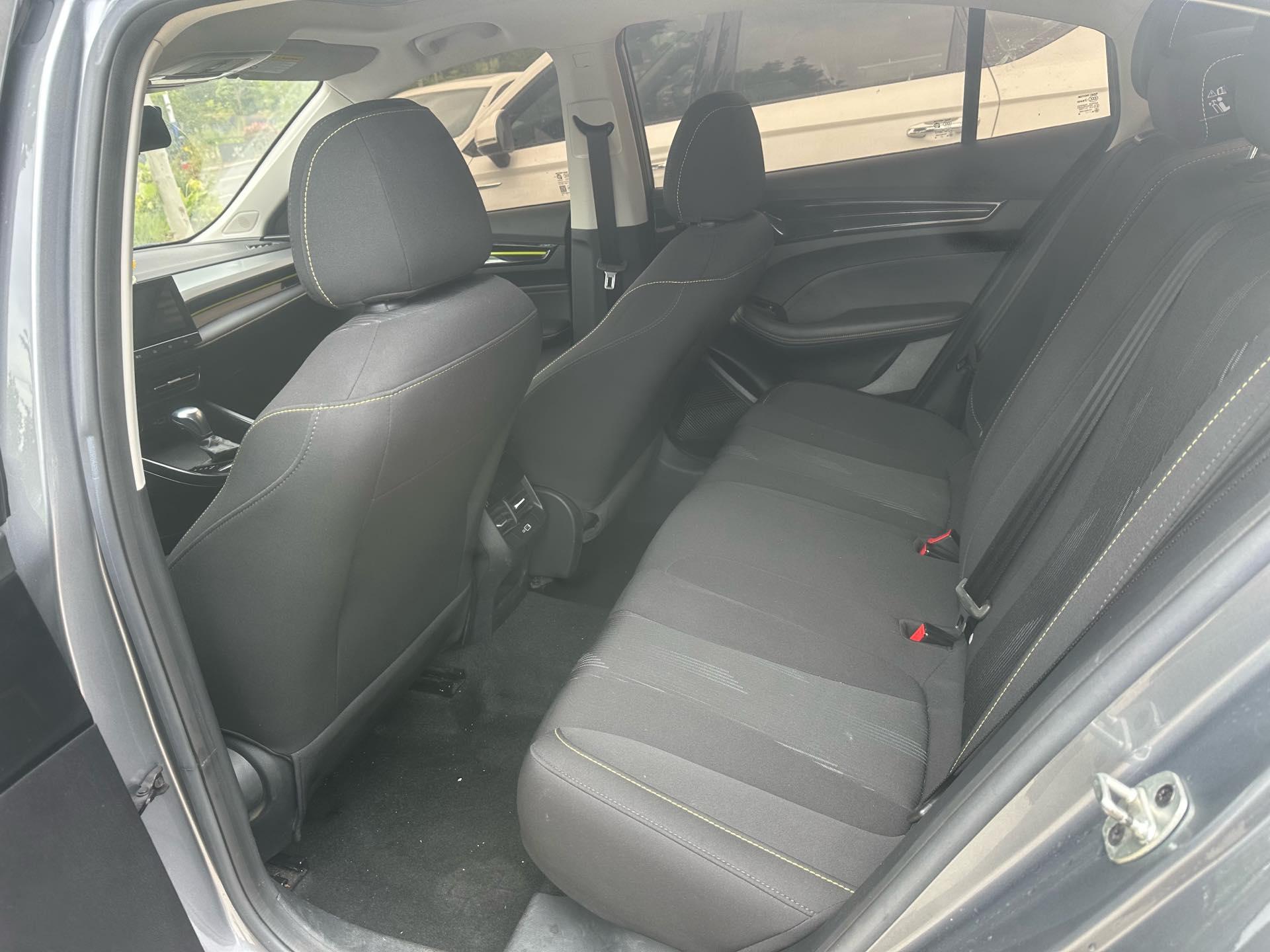 Roewe i5 2021 1.5L CVT Platinum Edition 7