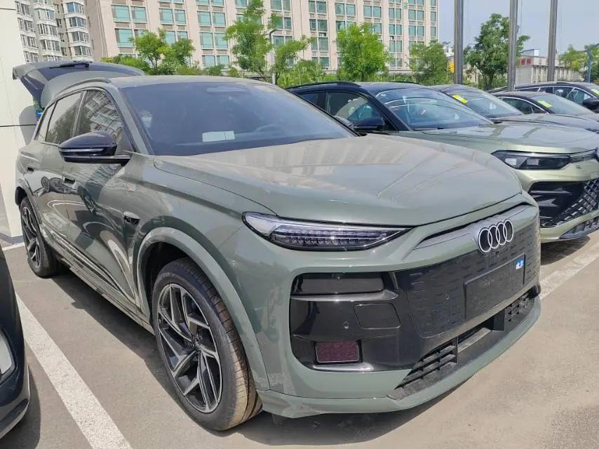 Audi 2025 Q6L e-tron Starter Pilot Edition Automatic Gear 2