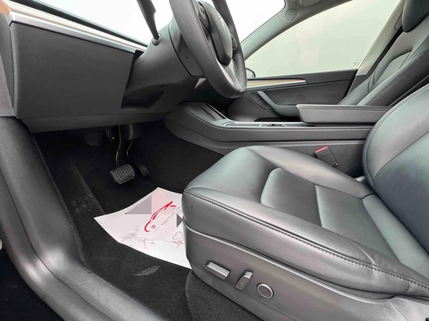 Model Y 2022 rear-wheel drive version 4