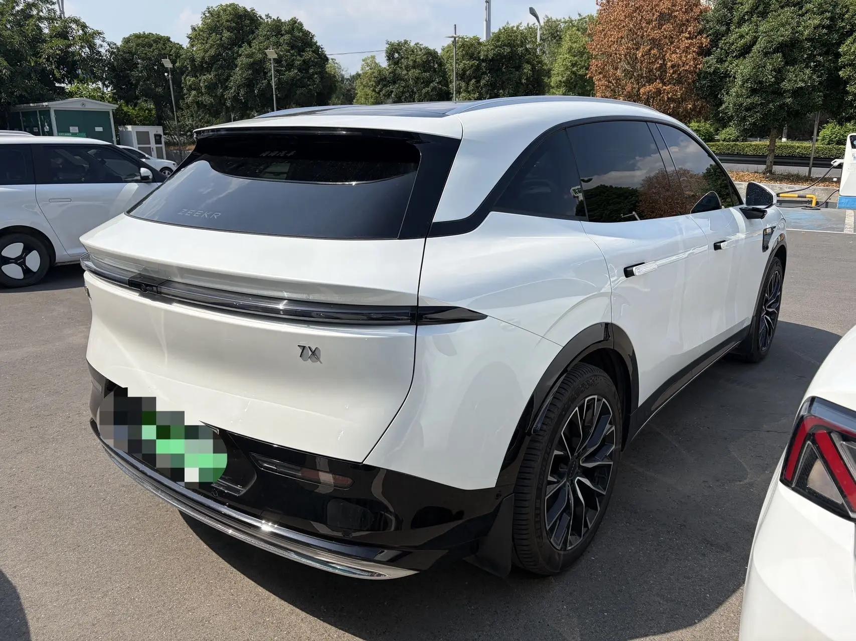 Zeekr 2025 Zeekr 7X 75kWh Rear-Wheel-Drive Intelligent Driving Edition Automatic 6