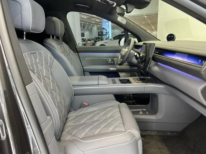 NIO 2026 ES8 6-seat executive signature version automatic gear 5