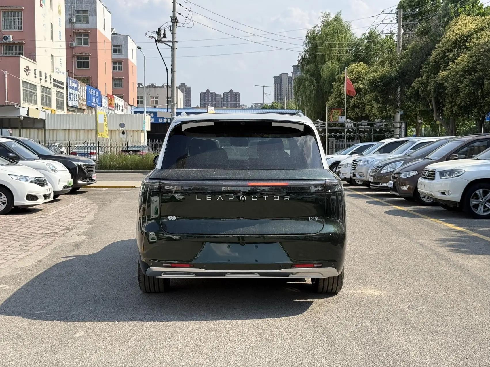 Leapmotor 2026 D 19 500 Zhizun Edition 6-seat Automatic Gear 11