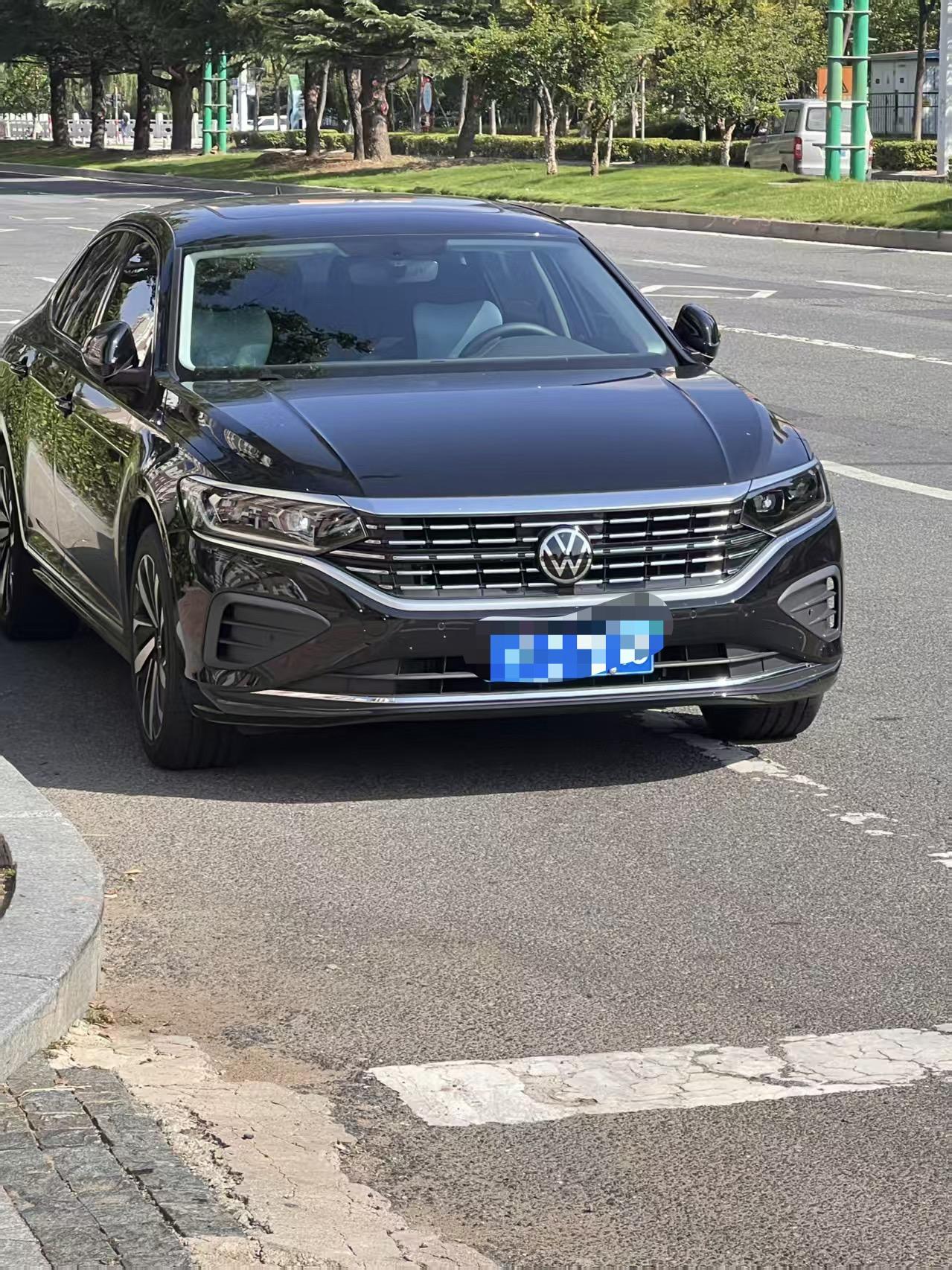 Volkswagen 2025 Passat 2.0TSI 380TSI Subut Longteng Edition Automatic Gear 2