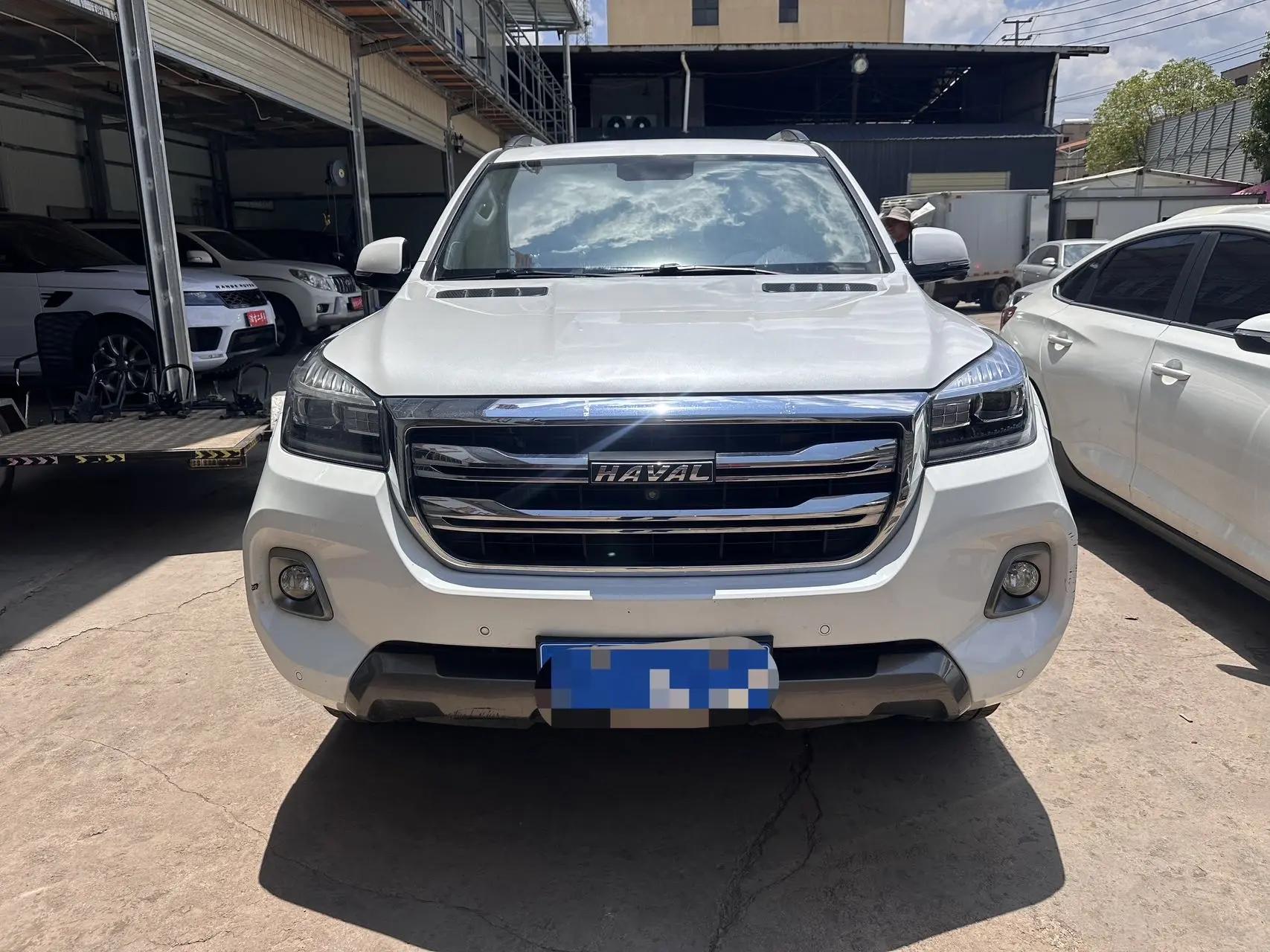 Haval H9 2020 2.0T Gasoline Four-wheel Drive Comfortable 7 Seat 2