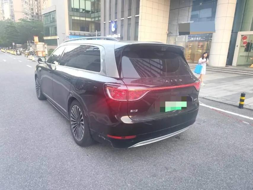 AITO 2025 AITO M9 extended range Max version 52kWh5 seat version automatic gear 4
