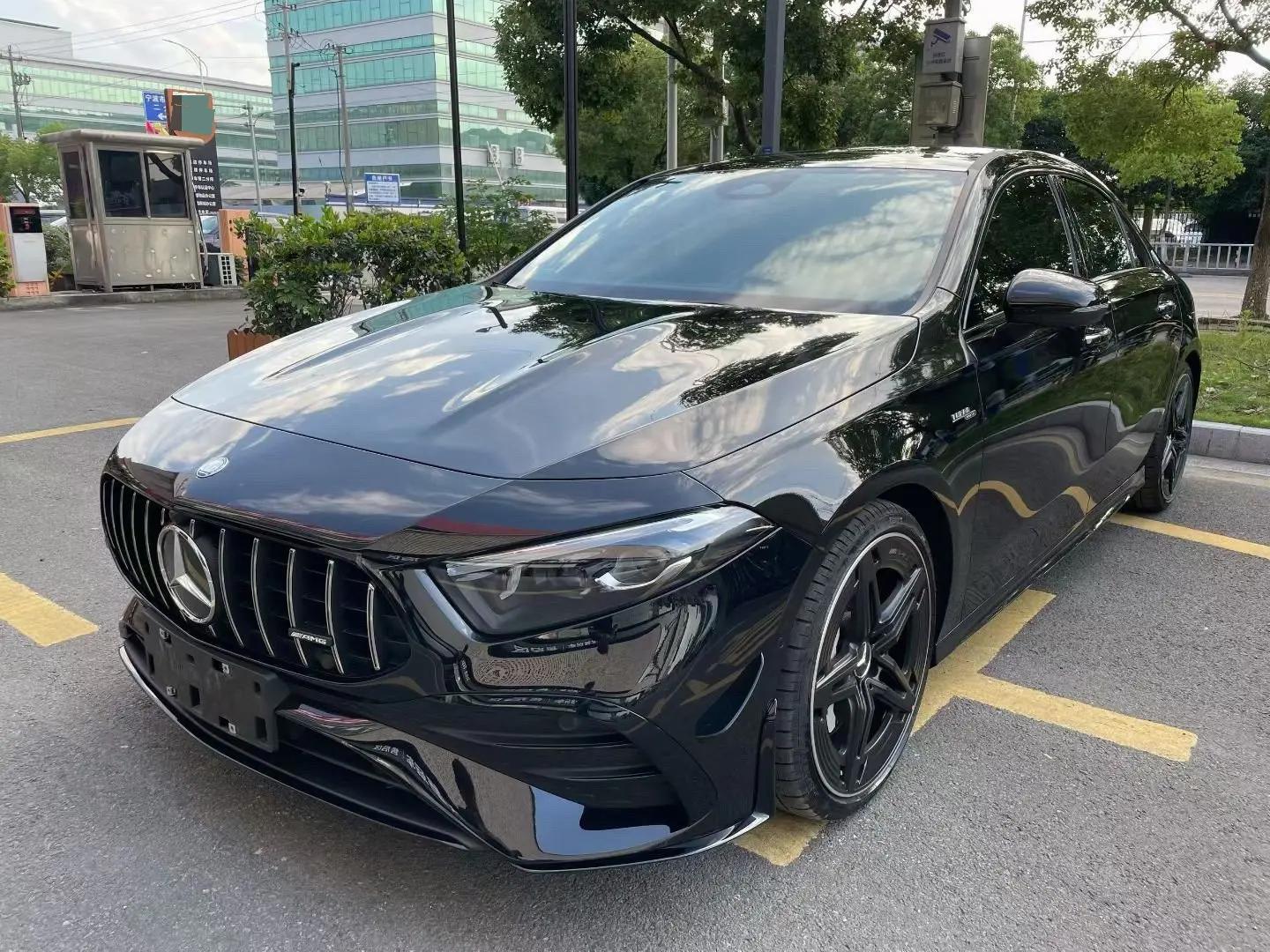 Mercedes Benz Class A AMG 2025 A 35 L AMG 4MATIC 48V 2.0T automatic gear