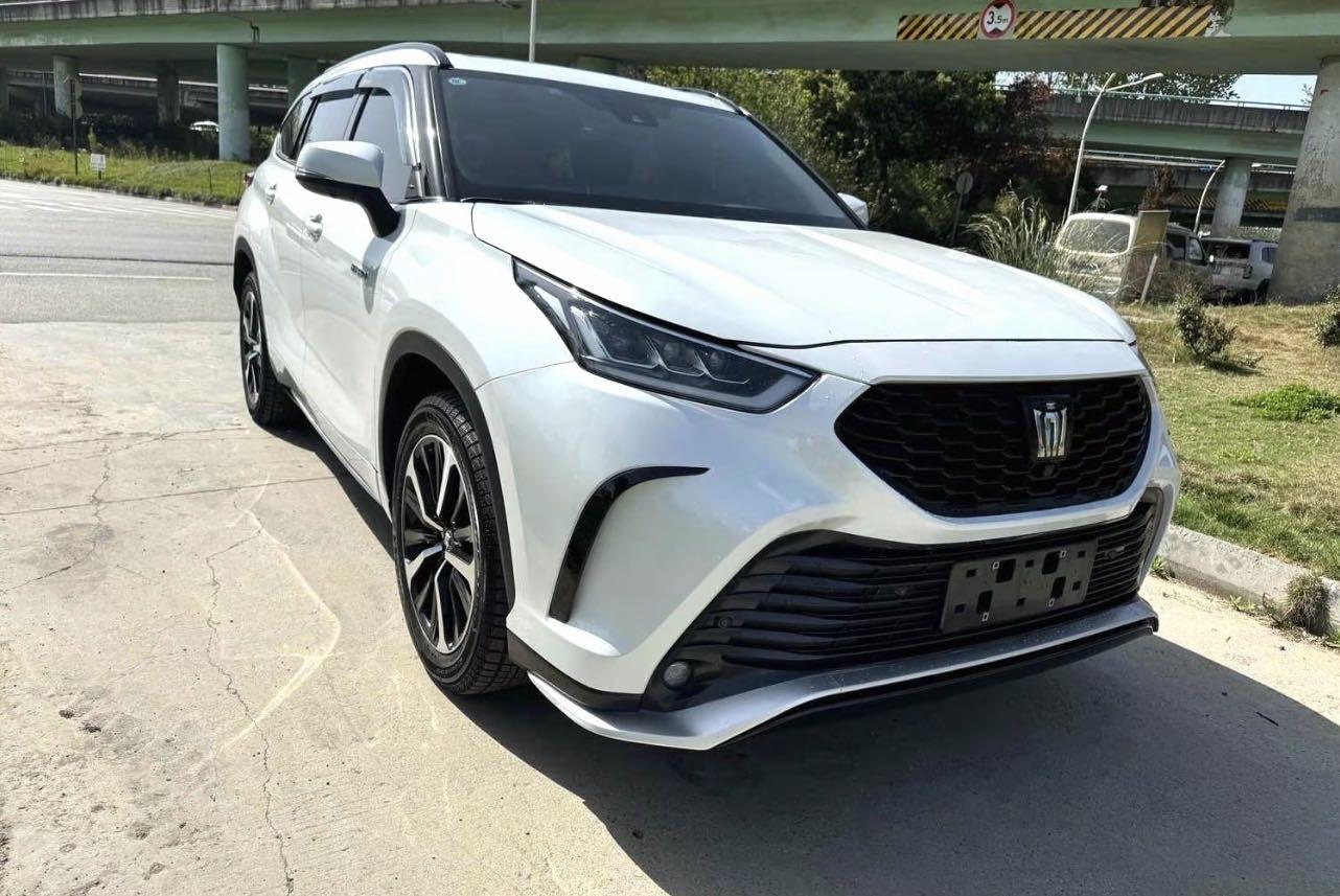 Crown Land Release 2022 2.5L HEV 4-wheel Drive Premium Edition 2