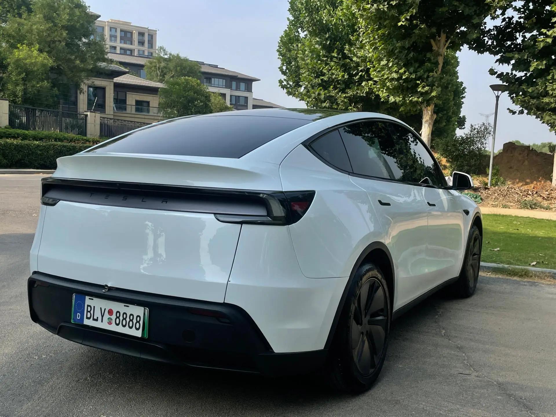 Tesla 2026 Model Y long endurance rear wheel drive version automatic transmission 11