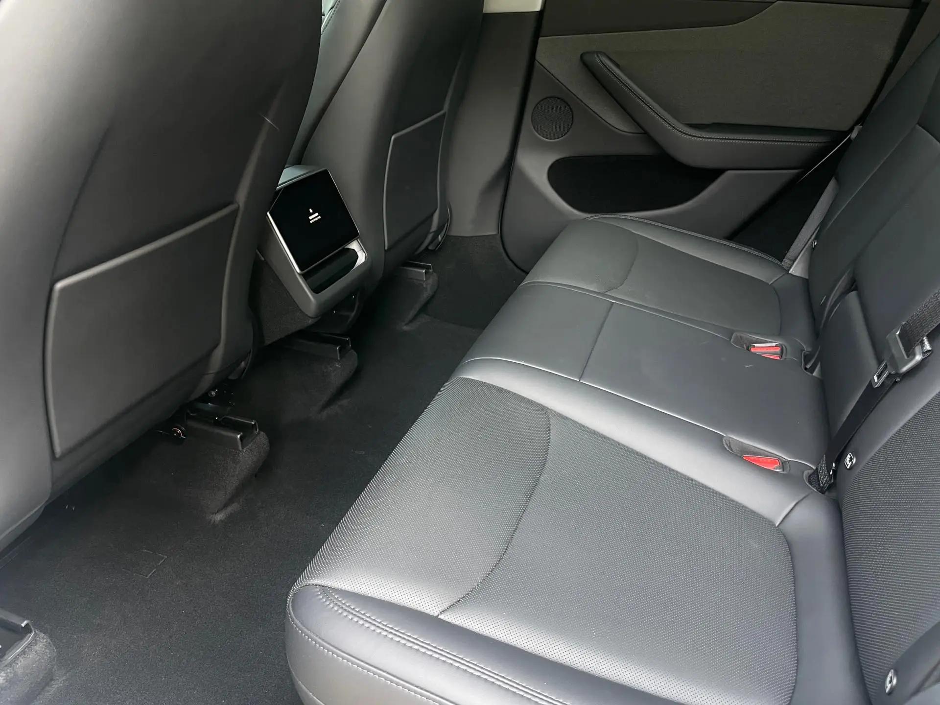 Tesla 2026 Model Y long endurance rear wheel drive version automatic transmission 4