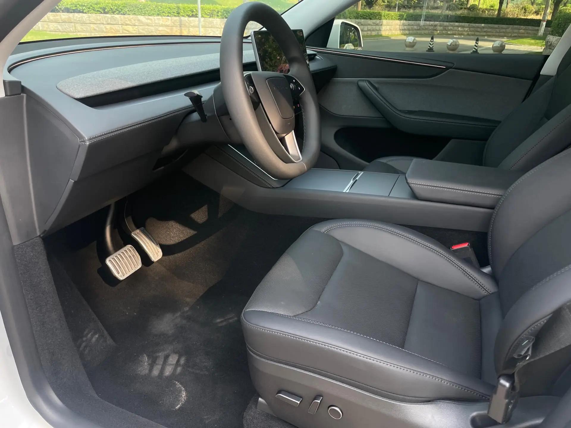 Tesla 2026 Model Y long endurance rear wheel drive version automatic transmission 5