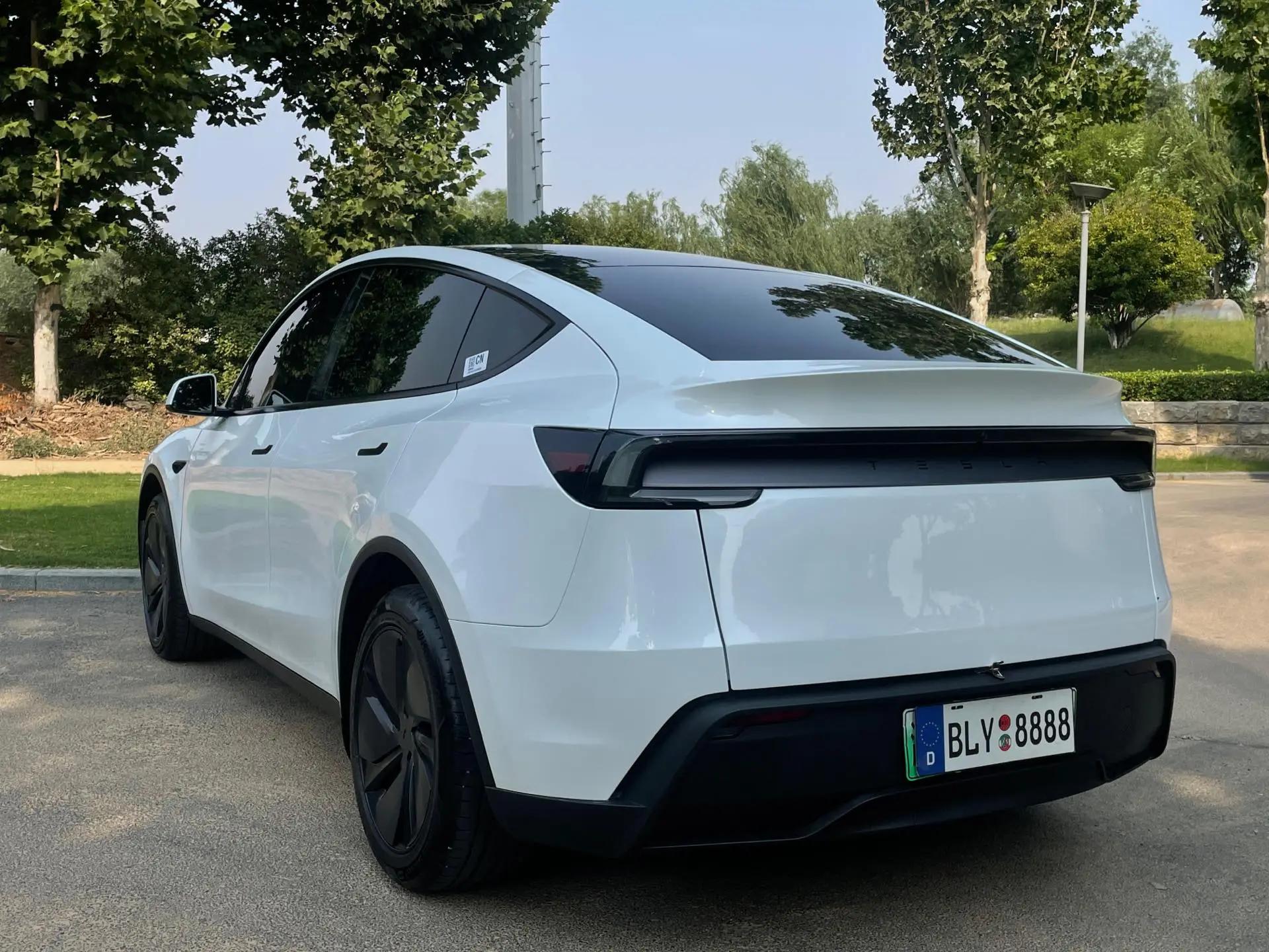 Tesla 2026 Model Y long endurance rear wheel drive version automatic transmission 9