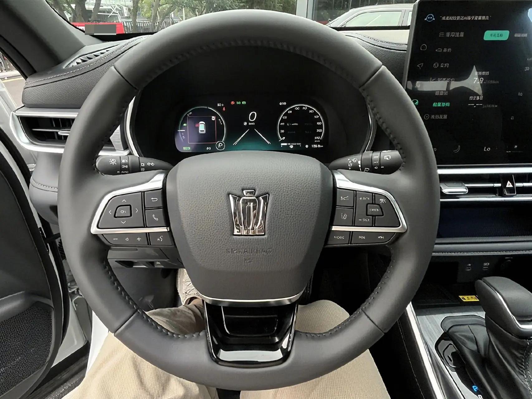 Toyota 2026 Crown Land Release HEV 2.5 Stepless Four-wheel Drive Premium Edition Automatic Gear 3