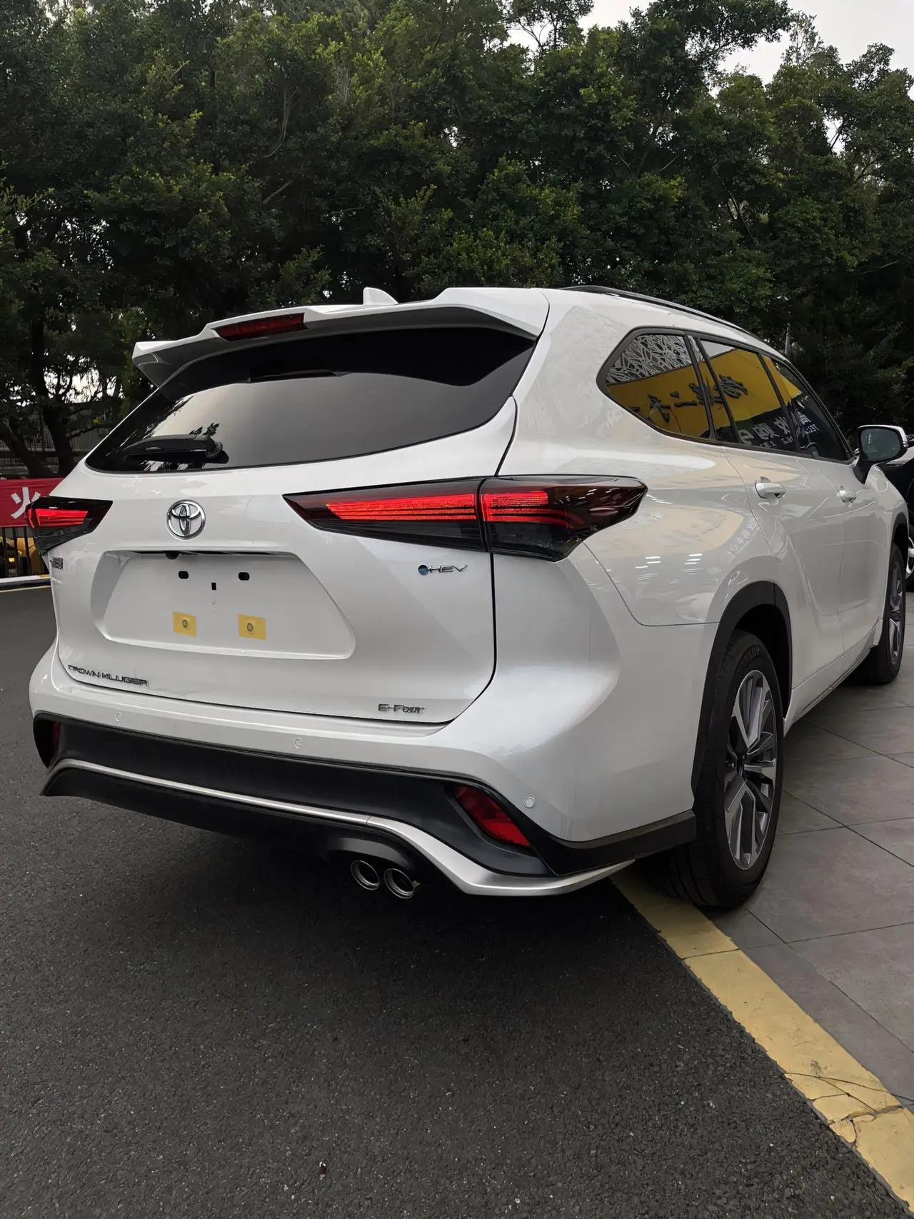 Toyota 2026 Crown Land Release HEV 2.5 Stepless Four-wheel Drive Premium Edition Automatic Gear 9
