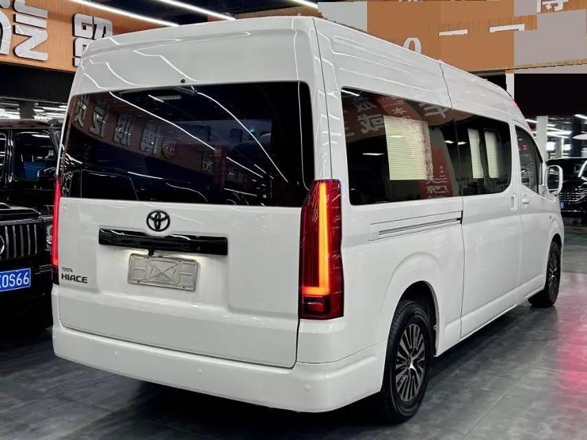 Toyota Sea Lion (Imported) 2021 Automatic Gear 14