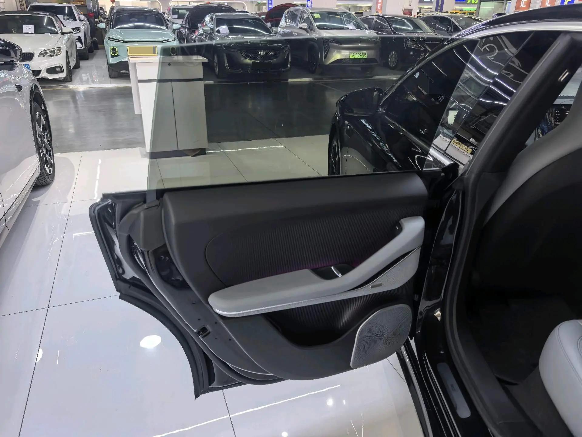 NIO 2025 ET5T 75kWh Touring automatic 10