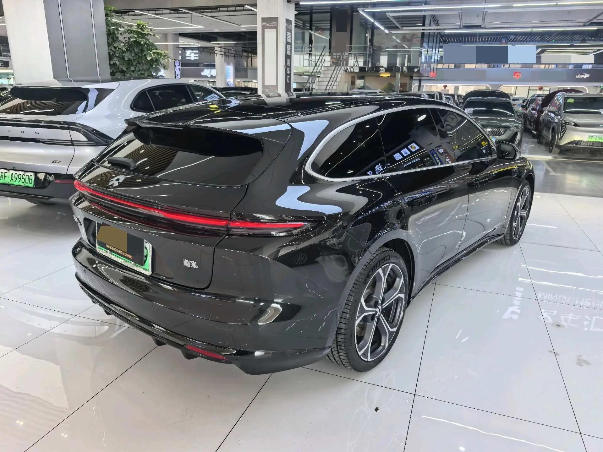 NIO 2025 ET5T 75kWh Touring automatic 14