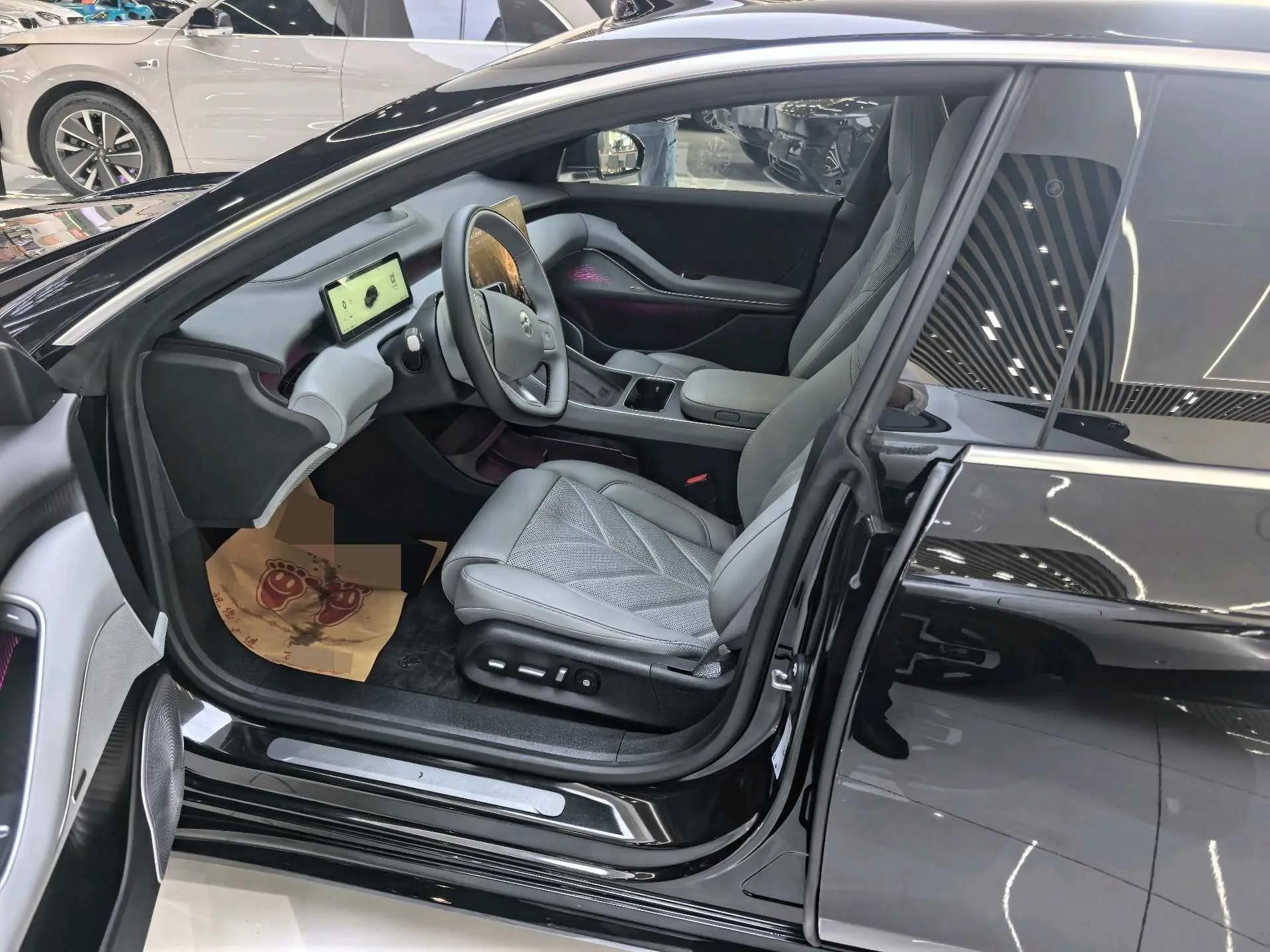 NIO 2025 ET5T 75kWh Touring automatic 6