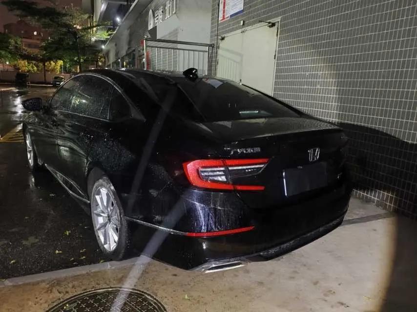 Accord 2022 260TURBO Magic Night Premium Edition 3