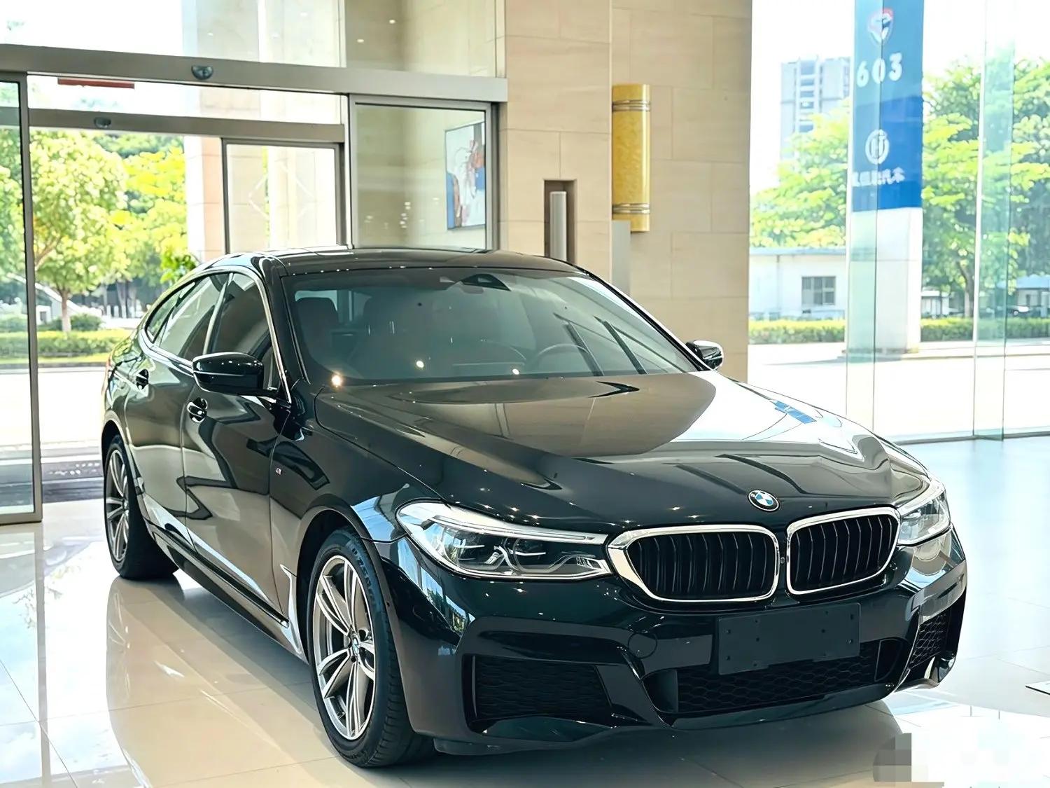 BMW 6 GT 2020 630i M sports suit 3