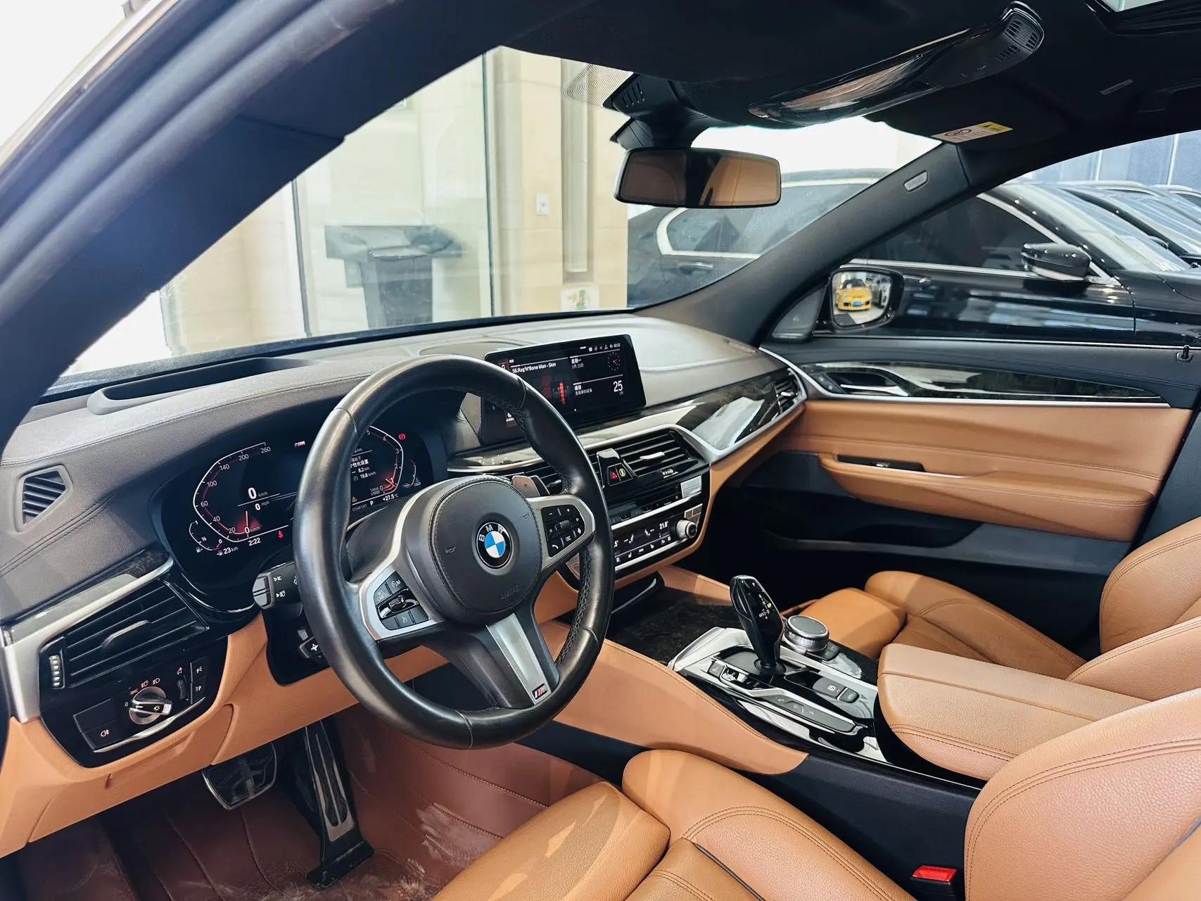 BMW 6 GT 2020 630i M sports suit 5