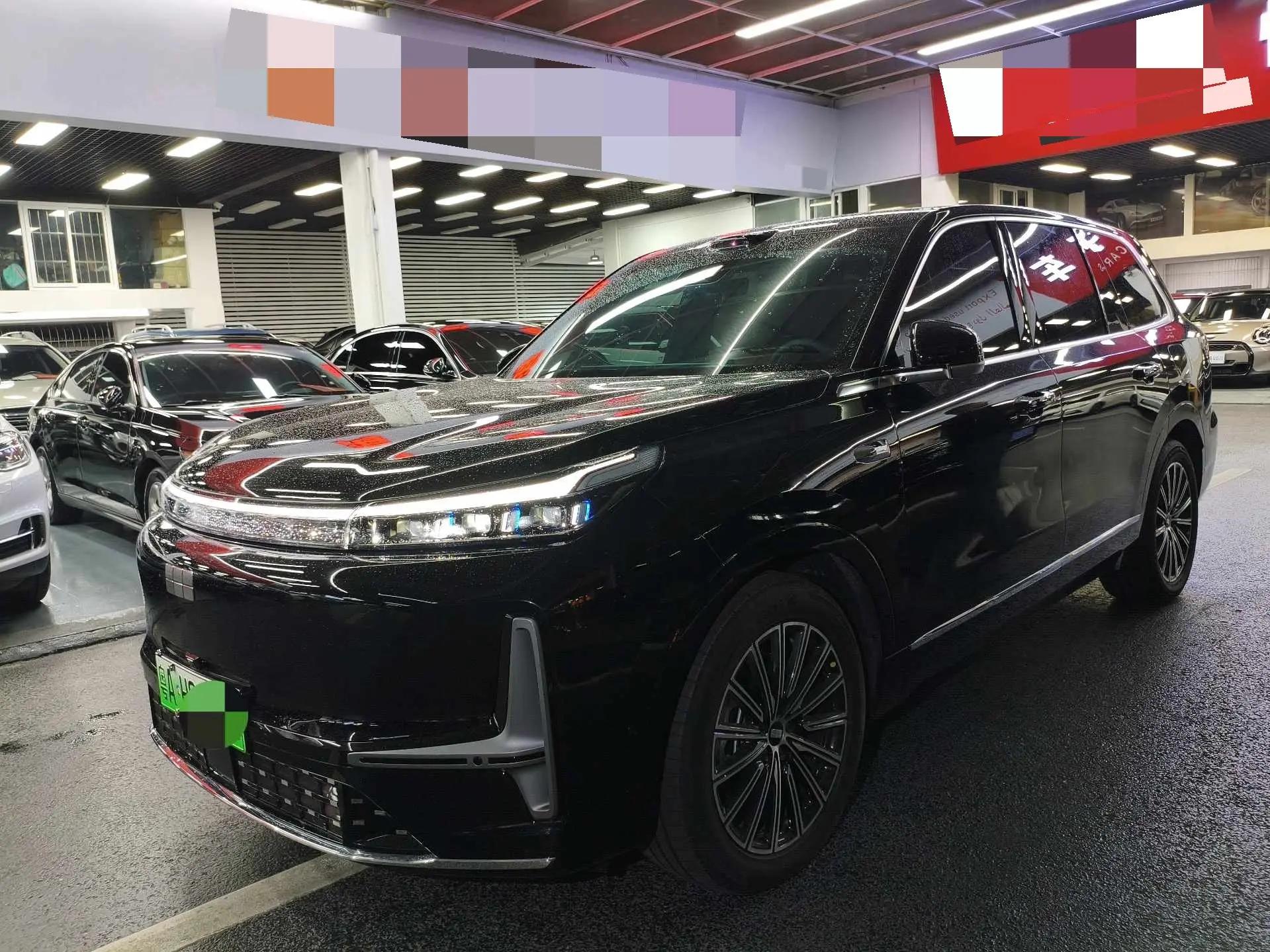 Open image lightbox: Geely Galaxy 2025 M9 1.5T 210km 4-wheel drive pilot version automatic gear